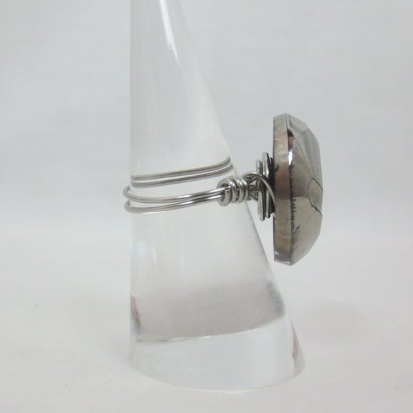 New Mod 60s Silver-tone & Black Glass Geometric Vintage Button Handmade Ring - Picture 4 of 10